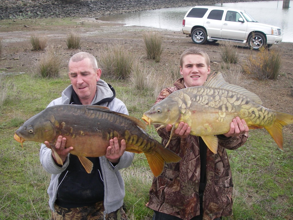 jan 2009 2 nice fish in portugal 28lb and 22lb